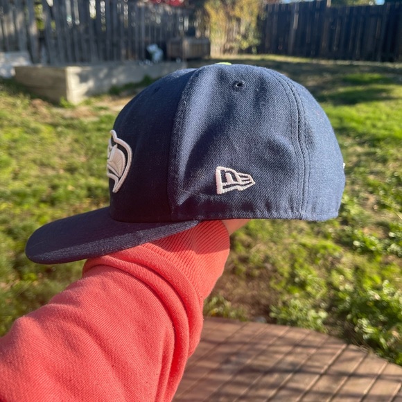 NFL New Sport Seattle Seahawks 7 1/4 Blue Hat - Picture 3 of 8